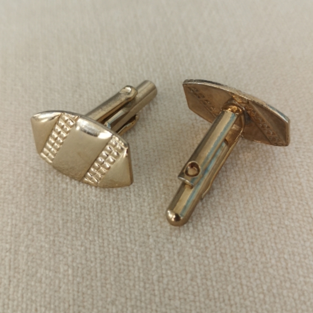 Cufflinks - Picture 2 of 4